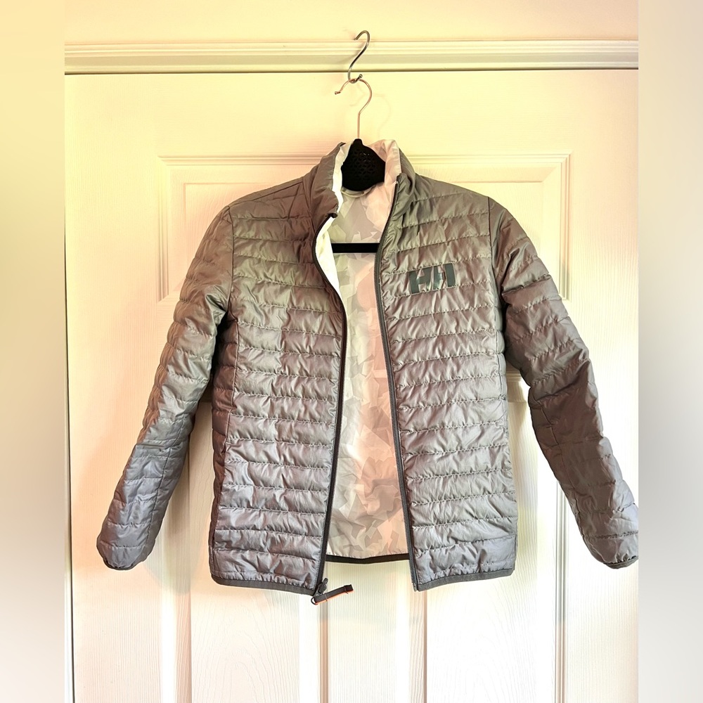 Helly Hansen Boys puffer jacket size 10 - grey/white reversible